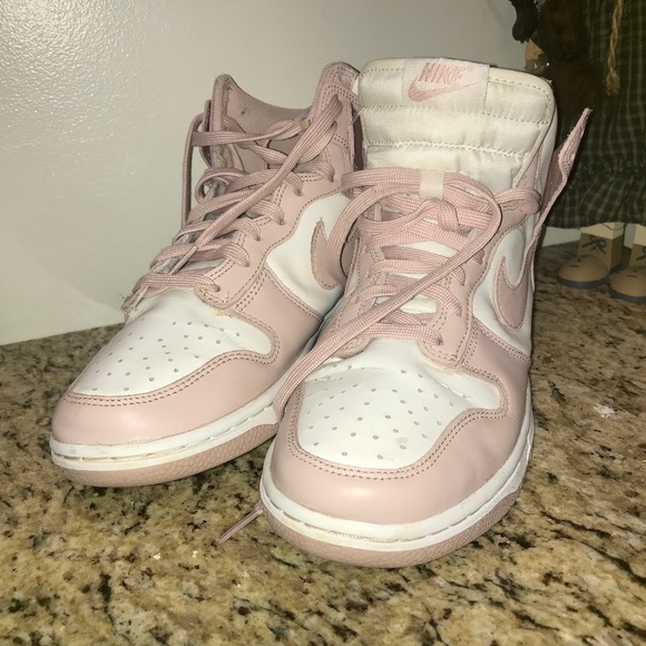 Nike Pink Dunk Hightop sneakers - Picture 11 of 16